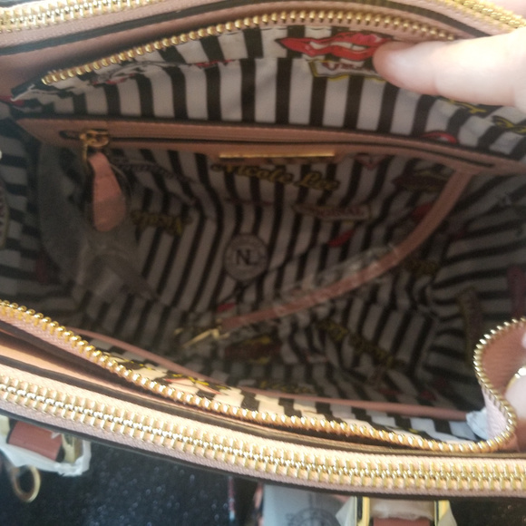 Nichole Lee Handbag New - Picture 3 of 3
